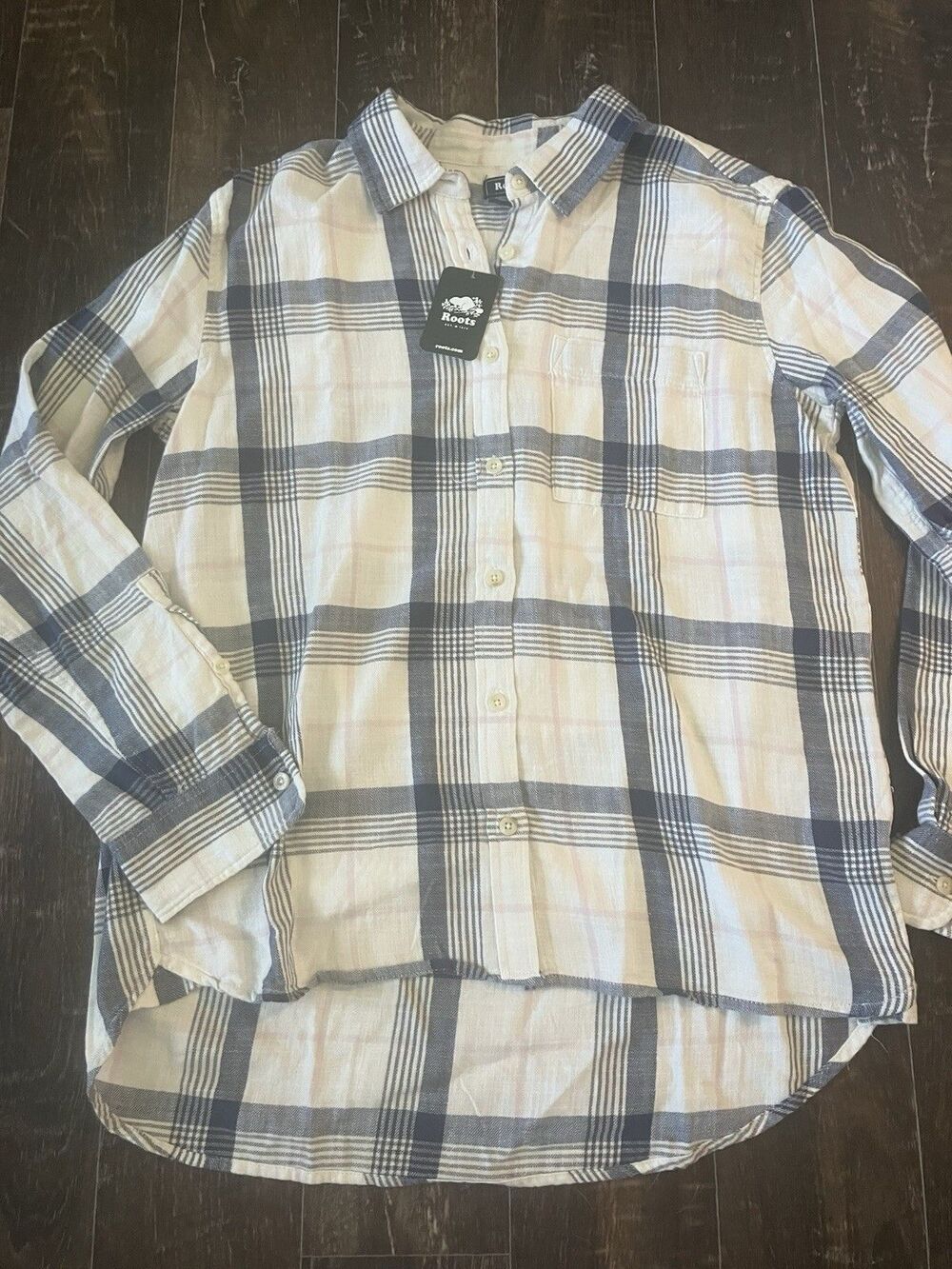 Roots All Seasons Relaxed Shirt Women’s Size Small Button Down Wind Chime New